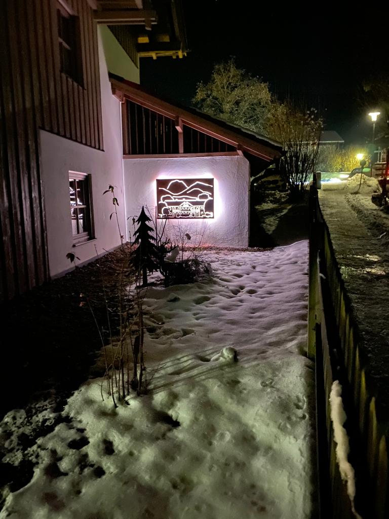 Ferienwohnungen Wendelstein - im Winter bei Nacht